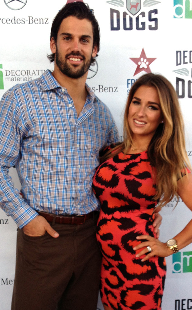 Denver Bronco dating country singer